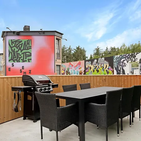 Ξενοδοχείο Funart 9 *